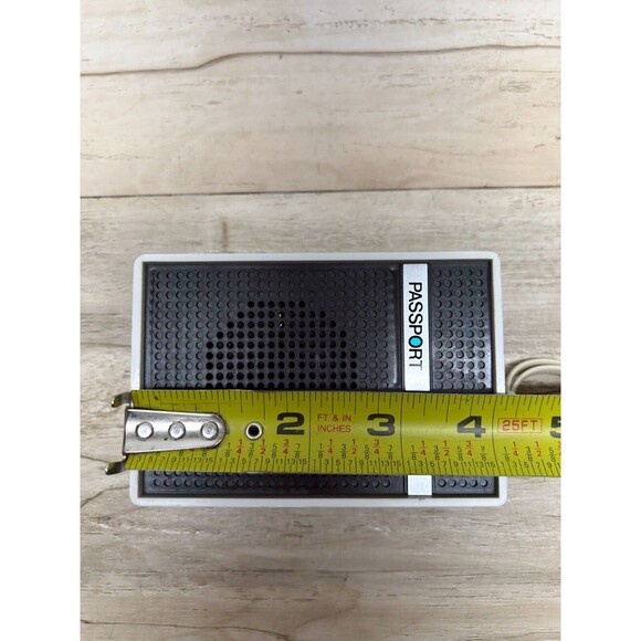 Vtg PASPORT Solid State AM Radio Model PR 111 With 2 Headphones Tested - Picture 16 of 16